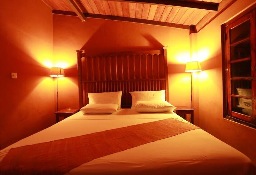 Отель Villa Kusum