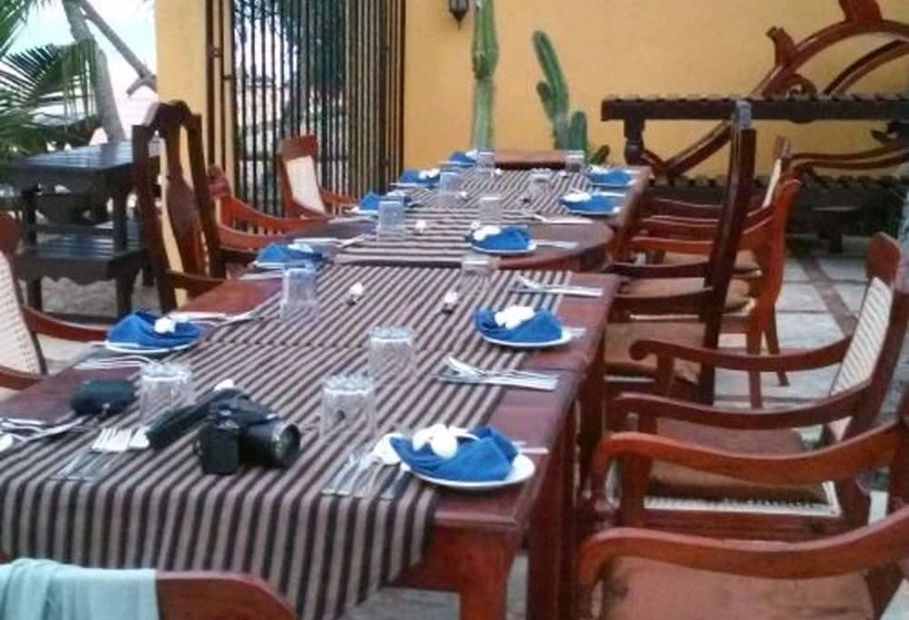 Отель Villa Kusum