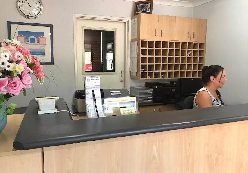 モーテル Canning Bridge Auto Lodge