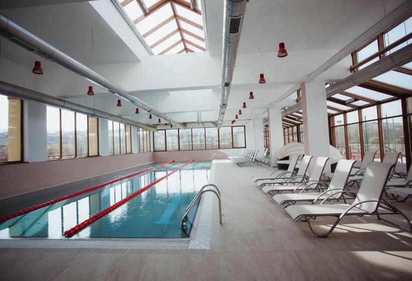 אתר נופש Tci Social Club