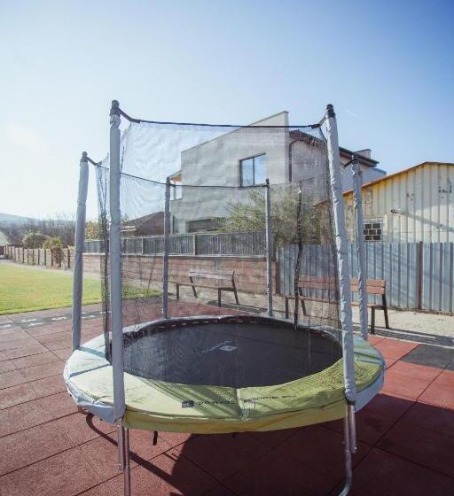 אתר נופש Tci Social Club