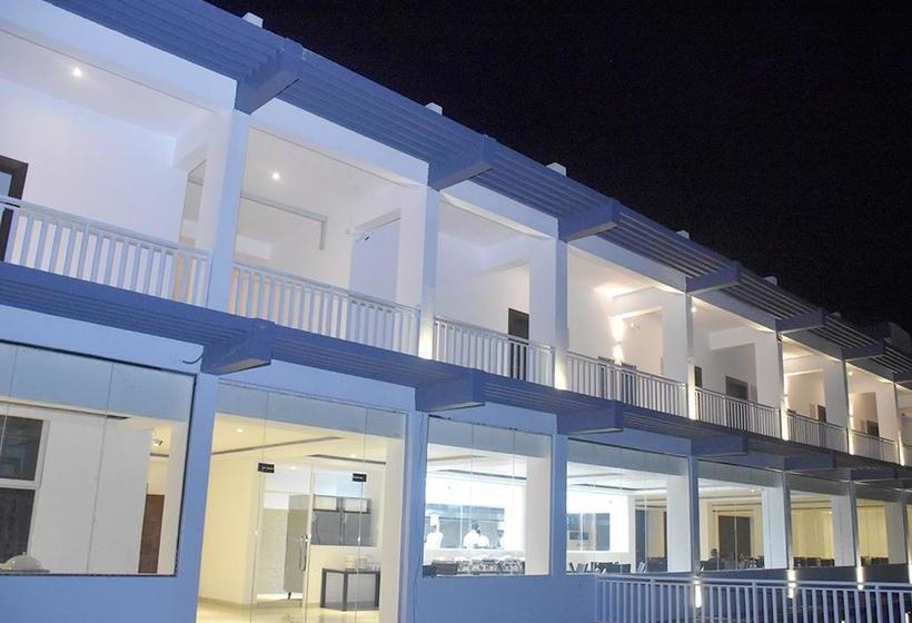 Trincomalee Beach Resort & Spa