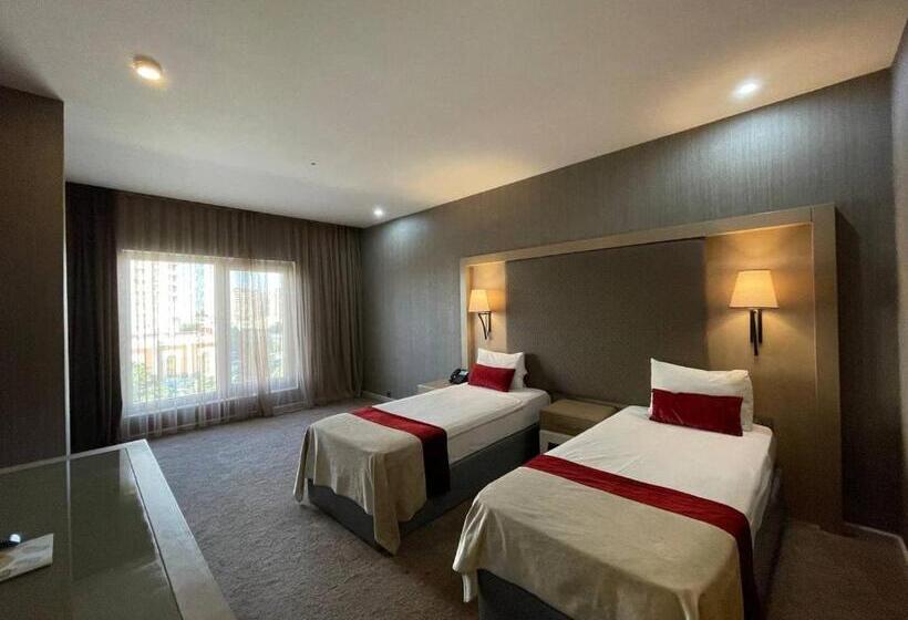 Sky Hotel Baku