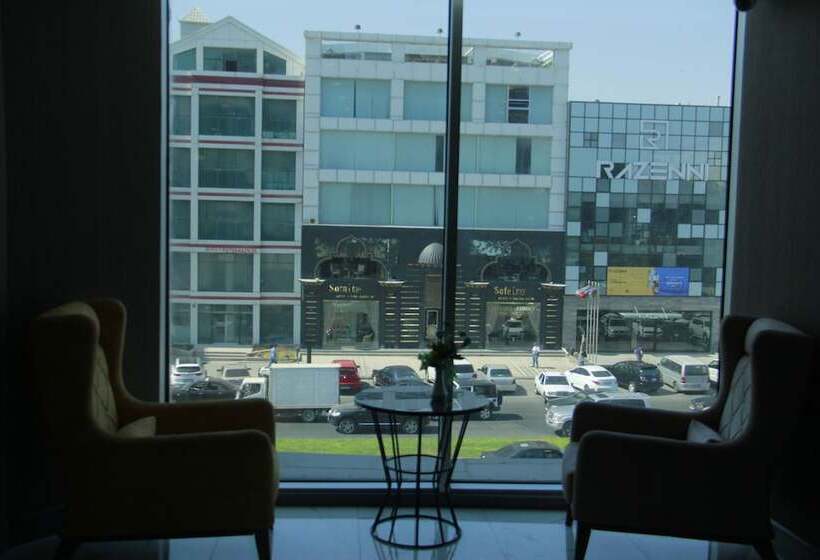 Sky Hotel Baku