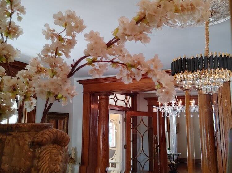 Stonewater Manor B&b