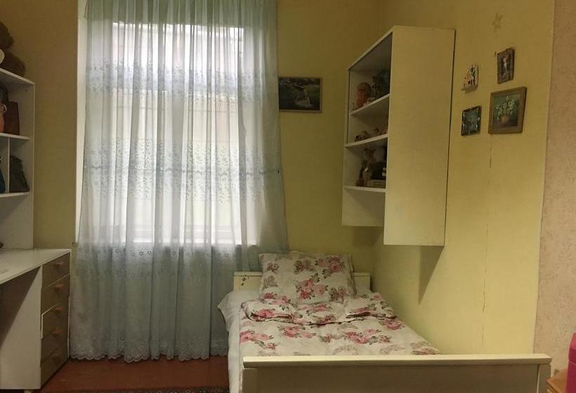 Under The Walnut Tree B&b