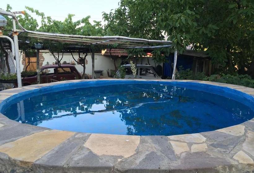 Under The Walnut Tree B&b