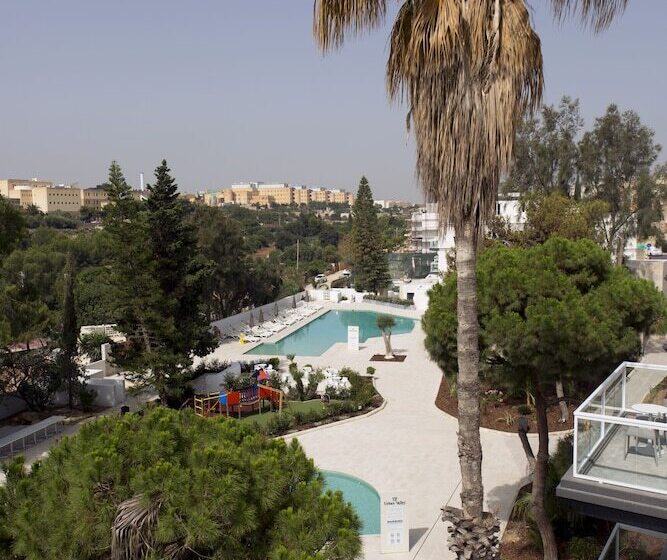 Urban Valley Resort & Spa