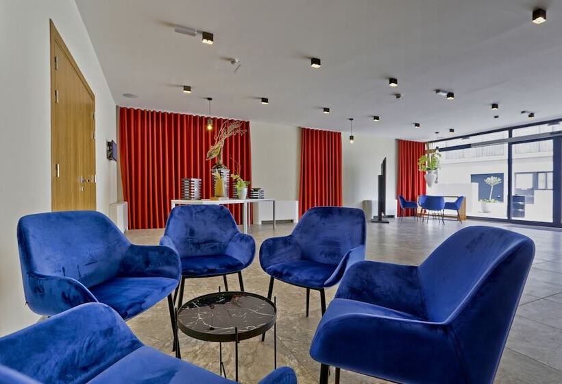 Urban Valley Resort & Spa