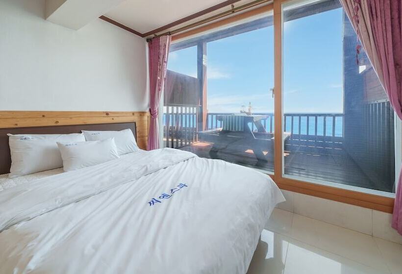 Youngduk Sea & Spa Pension