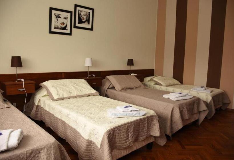 فندق صغير Posada De Campo San Cono