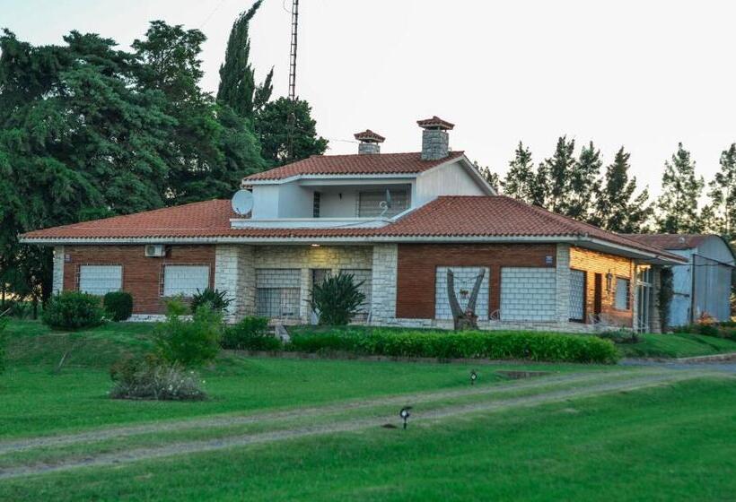 فندق صغير Posada De Campo San Cono