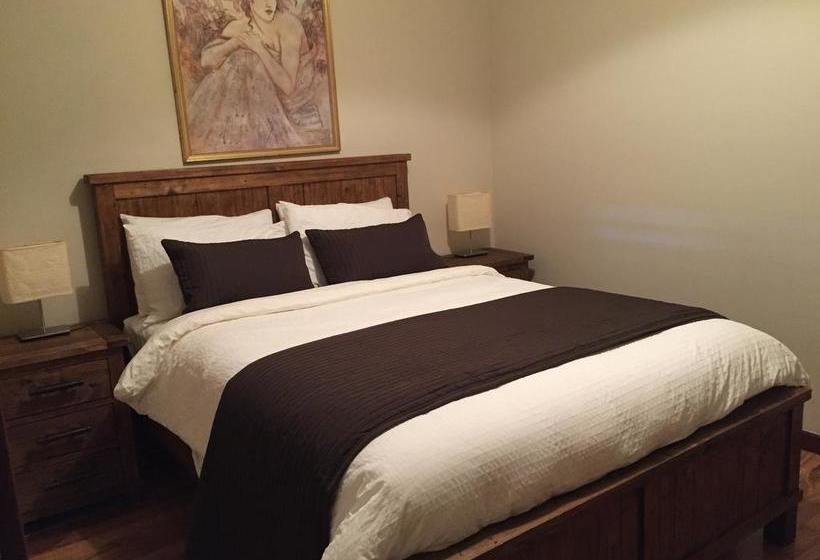 مبيت وإفطار Atina Rocks Country Homestead