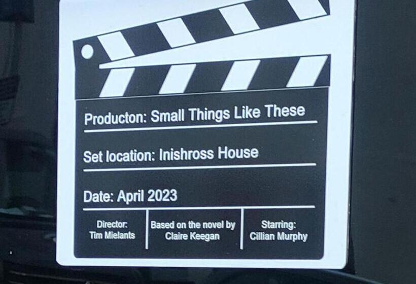 צימר Inishross House