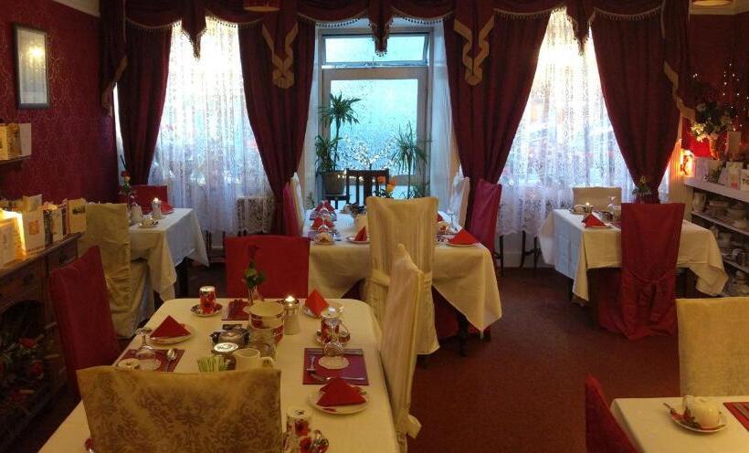 צימר Inishross House