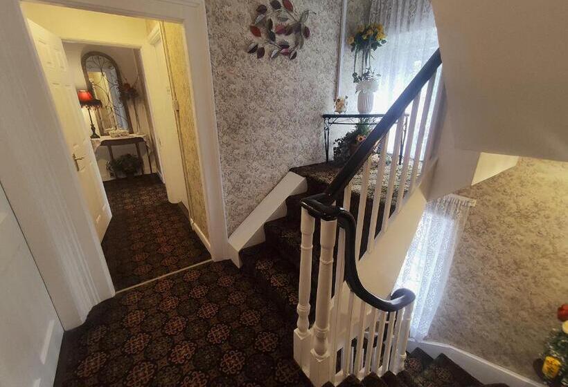 צימר Inishross House