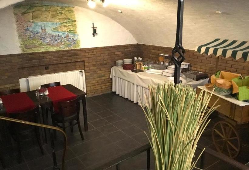 ベッドアンドブレックファースト Zur Reblaus