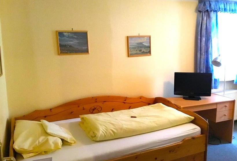 ベッドアンドブレックファースト Zur Reblaus