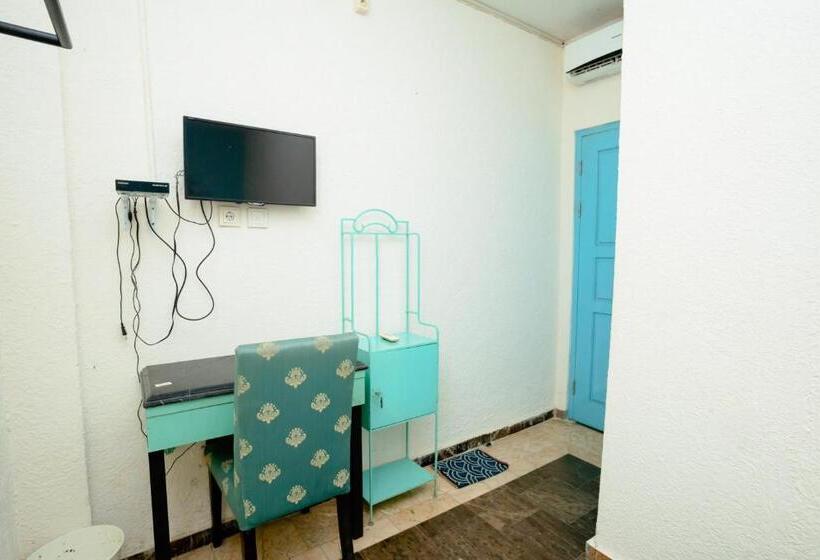 민박 Reddoorz Near Rsud Kota Mataram