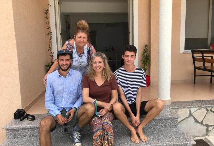 مبيت وإفطار Vila Ama Kruje