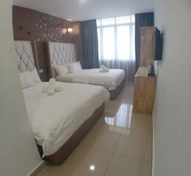 ホテル Zamburger Putrajaya