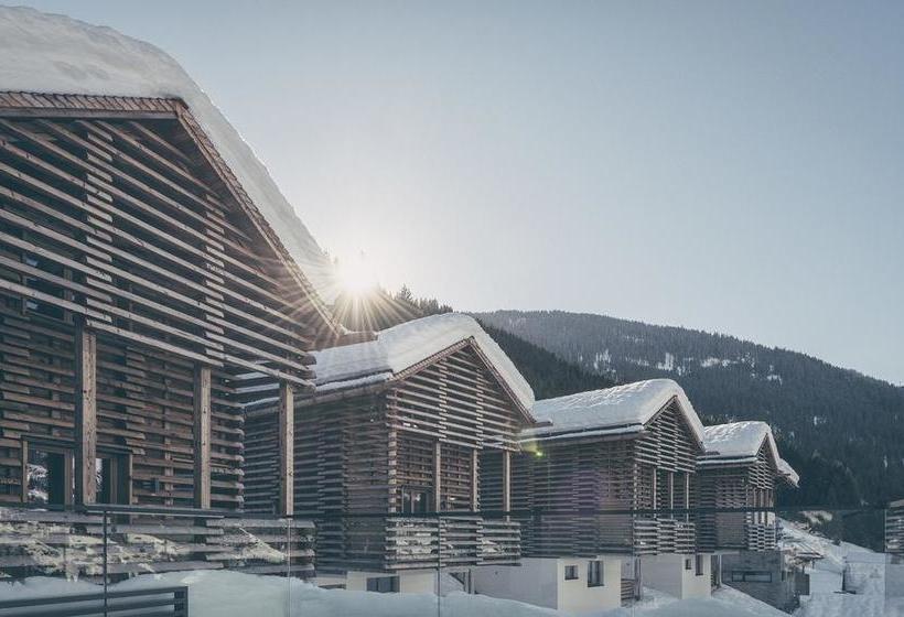 Boutique Hotel Und Chalets Bergwiesenglück