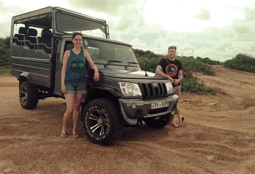 Отель Bundala Flamingo Cotteges