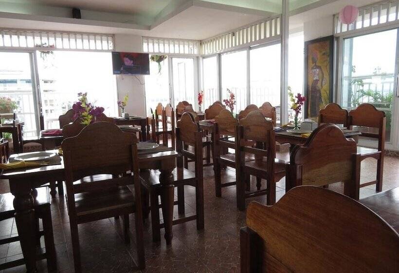 Hotel Capilla Del Sol