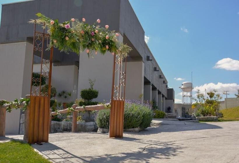 هتل Casa Legado Spa & Resort