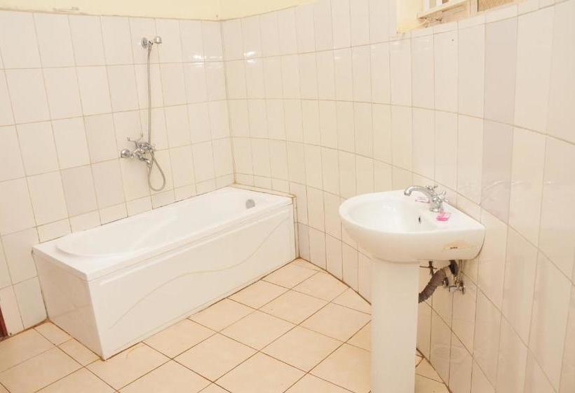 هتل Country Inn Masindi