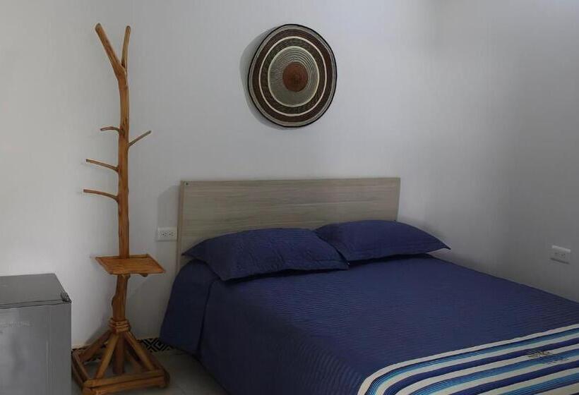 בית מלון כפרי Iraka Zenu