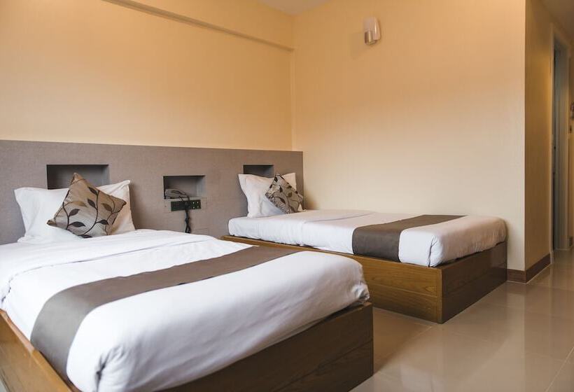 Отель Ks Pavilion