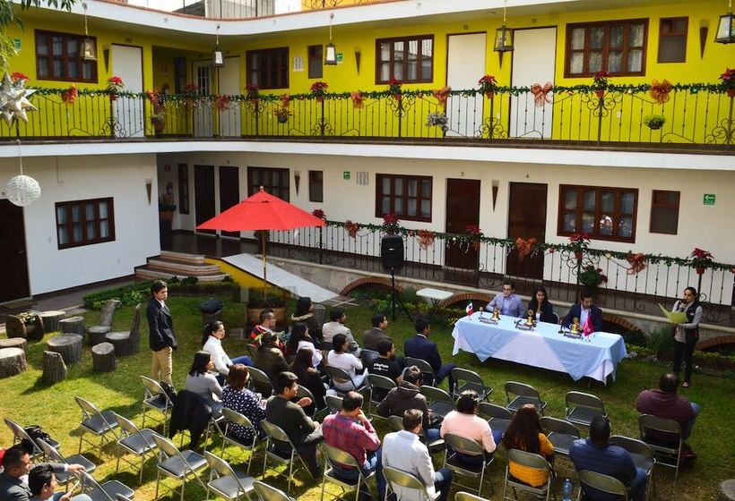 Отель Las Candelas De Huamantla
