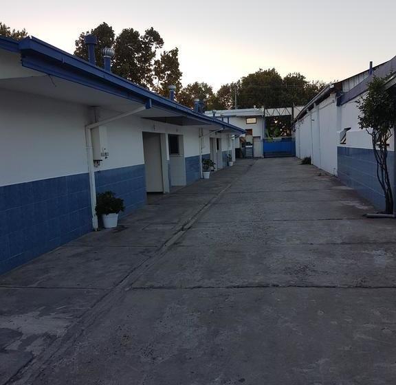 فندق Los Cardenales