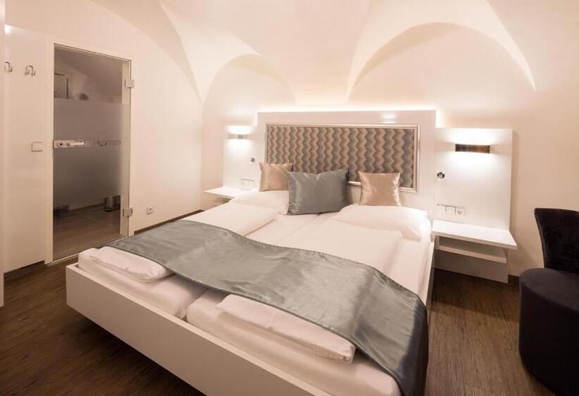 Ambiance Hotel   Braunau   Simbach