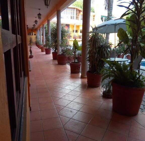 ホテル Plaza Del Sol