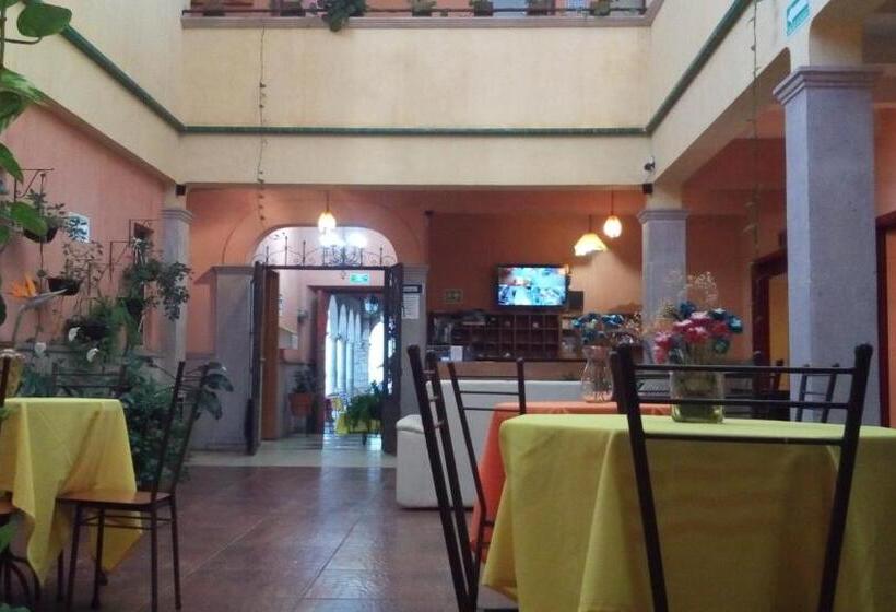 فندق Posada Santo Niño