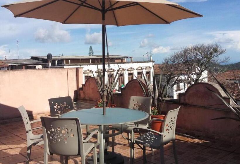 فندق Posada Santo Niño