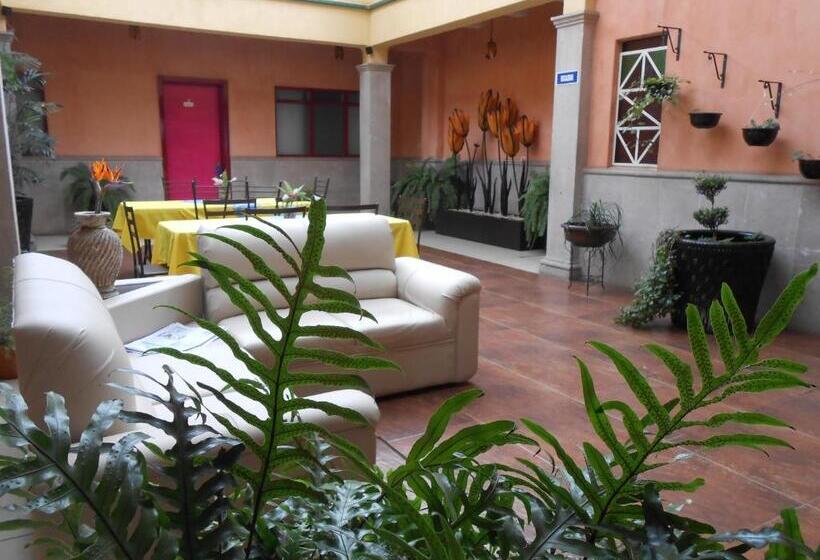 فندق Posada Santo Niño