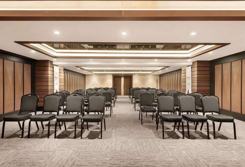 酒店 Ramada By Wyndham Isparta