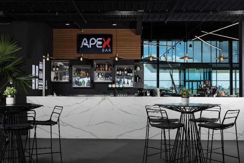 בית מלון כפרי Rydges Pit Lane