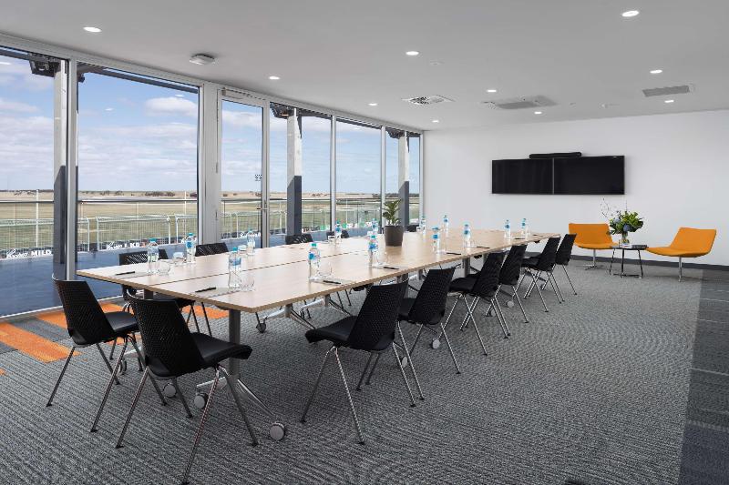 בית מלון כפרי Rydges Pit Lane