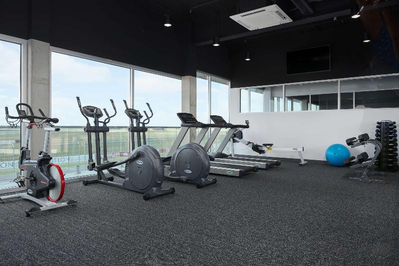 בית מלון כפרי Rydges Pit Lane