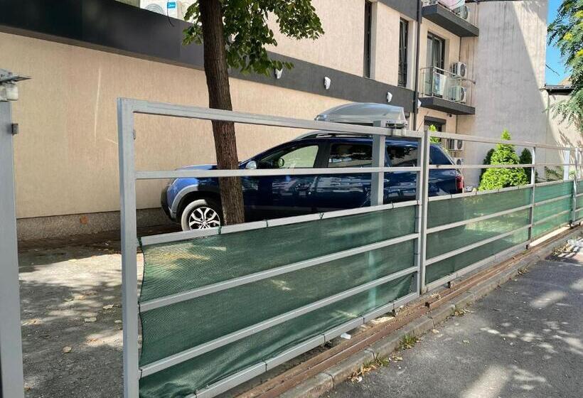 هتل The Embassy Nord