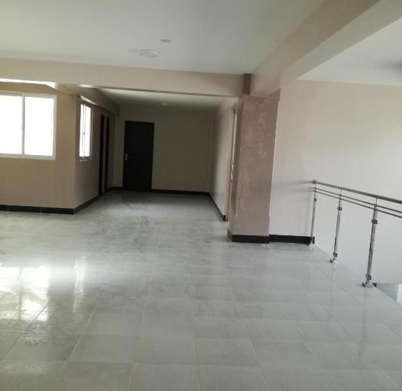 هتل The Oruro Inn