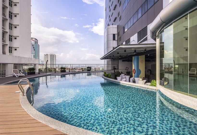 בית מלון כפרי Trove Johor Bahru