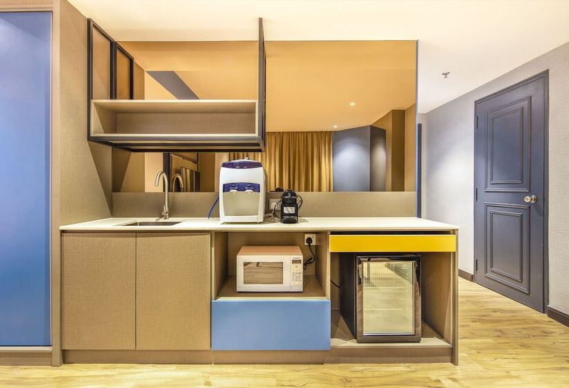 בית מלון כפרי Trove Johor Bahru