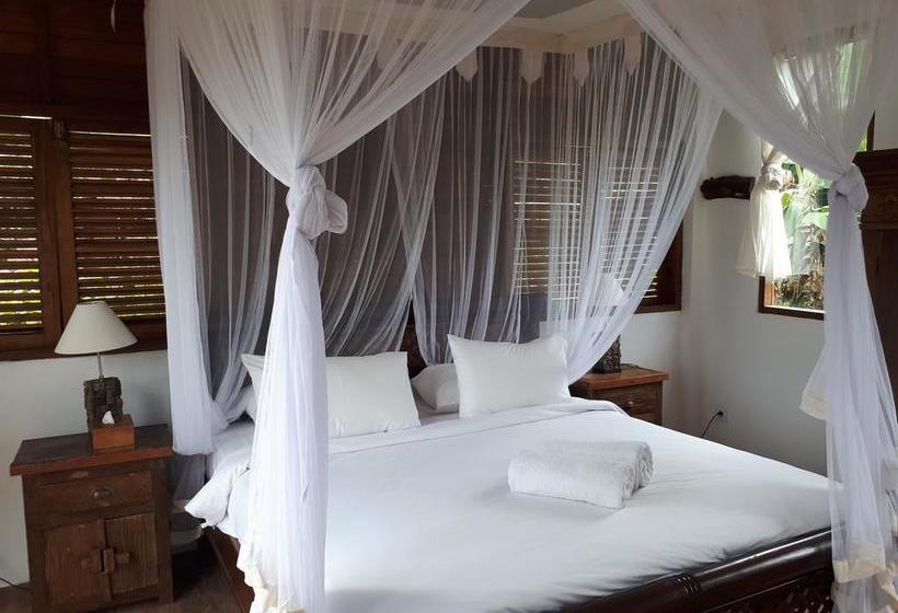 בית מלון כפרי Umah Hoshi