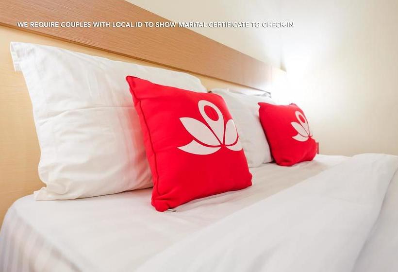 ホテル Zen Rooms Near Stasiun Kota Baru