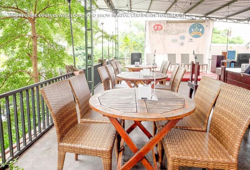 ホテル Zen Rooms Near Stasiun Kota Baru